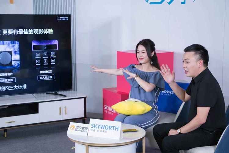 免费看女逼的相关介绍