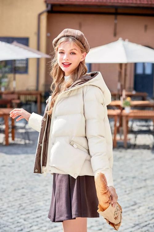 想看操女孩逼的黄色录像的相关介绍