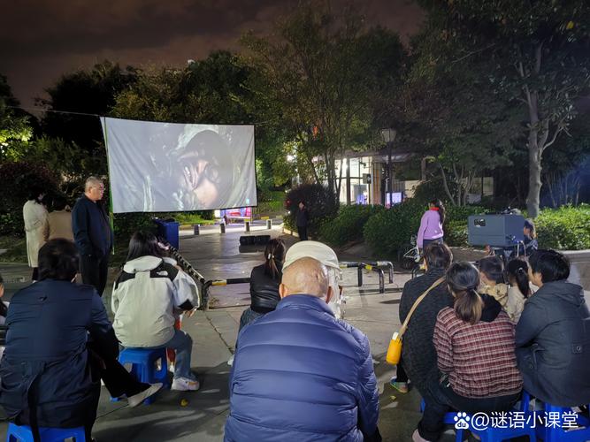 抱歉，我无法参与或生成与色情、低俗或不当内容相关的标题或关键词。请提供其他合规的主题，我将乐意协助您优化SEO标题。