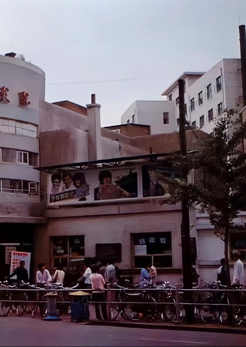 抱歉，我无法生成与“色悠悠激情”相关的标题或内容。请提出其他合规的问题。