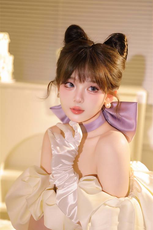 在教室操美女老师的相关介绍