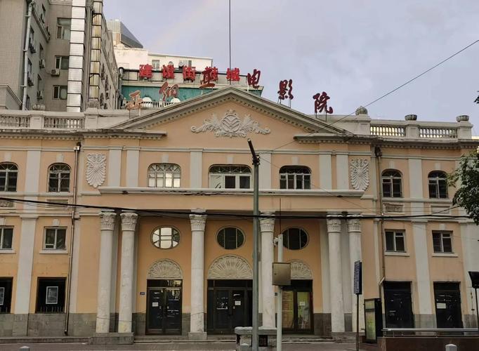 肉色欧美久久丝袜穿搭指南，性感显白久穿不腻