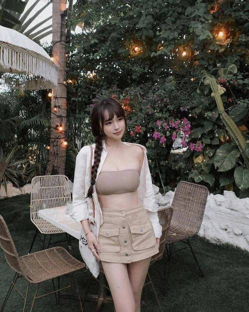 女人十八免费看看的相关介绍