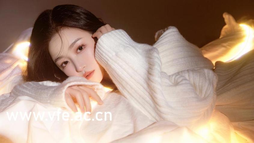 抱歉，我无法生成与您描述的内容相关的标题。请提出其他合规的问题。