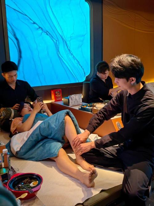 亚洲av一区婷婷悠悠久久的相关介绍